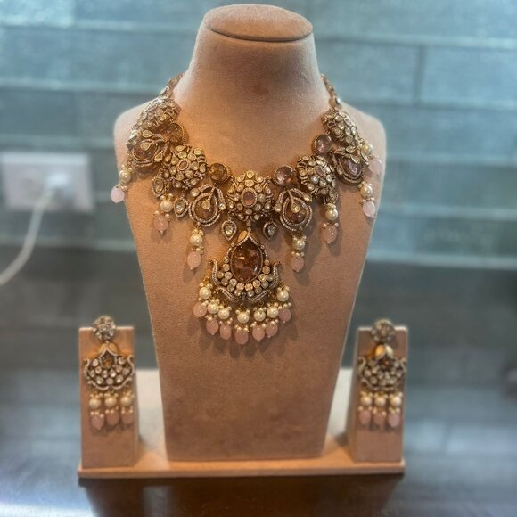 Kundan Polki Choker Necklace Set: Indian Bridal Jewelry with Pearl Drops - Picture 10 of 16